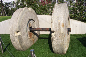 フレットミル（粉砕機ローラー）