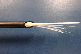 ４心光ファイバケーブル